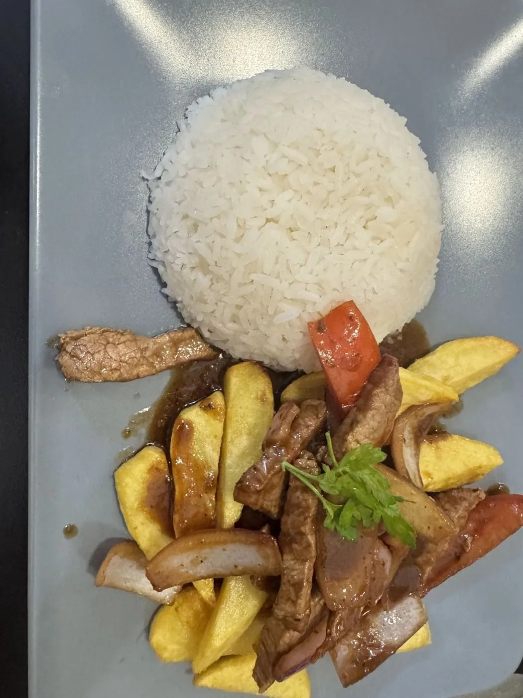 Lomo saltado